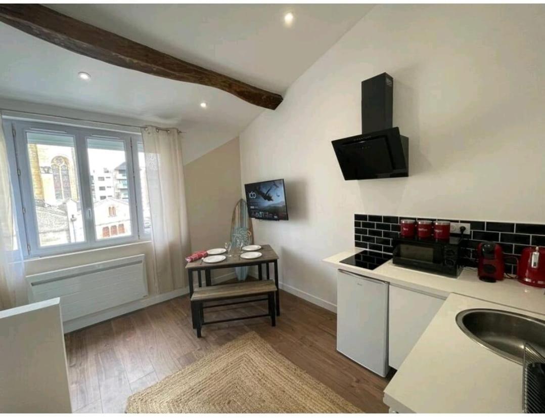 The California Dream - Hyper-Centre - 2Mn Gare Sncf - Wifi Netflix Gratuit Apartment Ниор Екстериор снимка